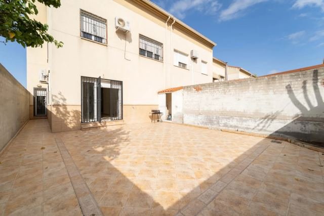 Chalet adosado en Illescas — foto 16